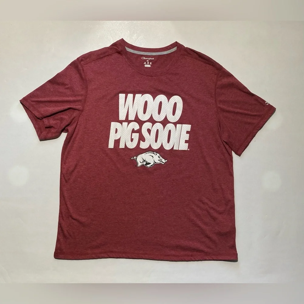 GOOD Mens Size XL Champion Arkansas Razorbacks Pig Sooie Short Sleeve T-Shirt - Picture 1 of 9